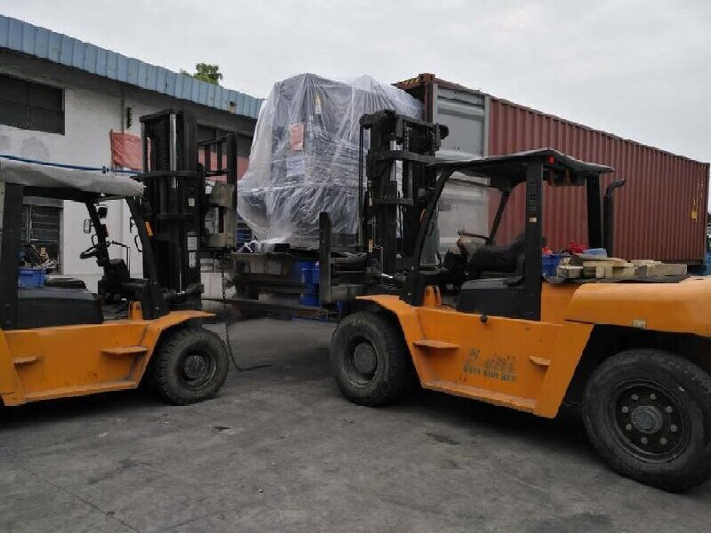 成都到伊寧物流公司