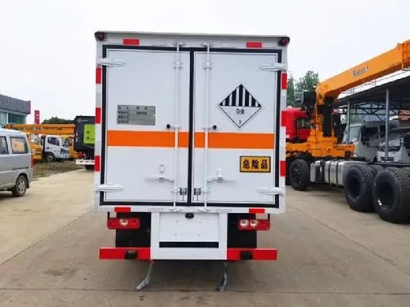 成都到交口危險品運輸